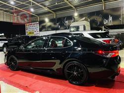 تۆیۆتا کامری